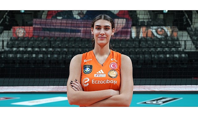 Karmen Aksoy Eczacıbaşı Peron İstanbul’da