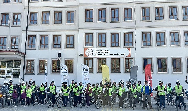 Konya Büyükşehir’in “Bisiklet Dostu Okul” Projesiyle Öğrenciler Pedal Çeviriyor